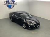 Thumbnail of 2019 Super Black Nissan Altima