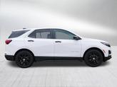 Thumbnail of 2022 Summit White Chevrolet Equinox