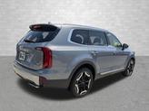 Thumbnail of 2023 Everlasting Silver Kia Telluride