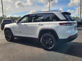 Thumbnail of 2025 Bright White Clearcoat Jeep Grand Cherokee