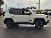 Thumbnail of 2023 Alpine White Clearcoat Jeep Renegade