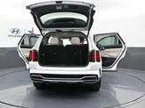 Thumbnail of 2022 Glacial White Pearl Kia Sorento