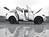 Thumbnail of 2022 Glacial White Pearl Kia Sorento