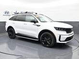 Thumbnail of 2022 Glacial White Pearl Kia Sorento