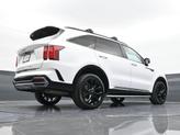 Thumbnail of 2022 Glacial White Pearl Kia Sorento