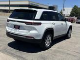 Thumbnail of 2022 Bright White Clearcoat Jeep Grand Cherokee