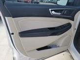 Thumbnail of 2018 White Platinum Tri-Coat Metallic Ford Edge