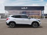 Thumbnail of 2025 Snow White Pearl Kia Seltos