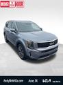 Photo of 2022 Everlasting Silver Kia Telluride