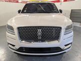 Thumbnail of 2018 White Platinum Metallic Tri-Coat Lincoln Navigator