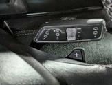 Thumbnail of 2018 White Platinum Metallic Tri-Coat Lincoln Navigator