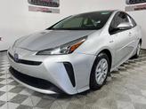 Thumbnail of 2019 Classic Silver Metallic Toyota Prius