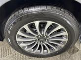 Thumbnail of 2020 Infinite Black Metallic Lincoln Aviator
