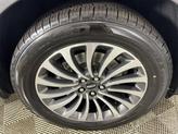 Thumbnail of 2020 Infinite Black Metallic Lincoln Aviator