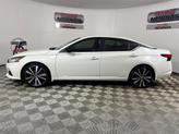 Thumbnail of 2022 Pearl White Tricoat Nissan Altima