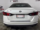 Thumbnail of 2022 Pearl White Tricoat Nissan Altima
