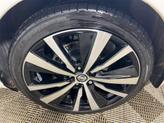 Thumbnail of 2022 Pearl White Tricoat Nissan Altima