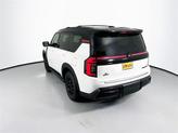 Thumbnail of 2025 Aspen White Tricoat/Super Black Nissan Armada