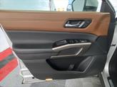 Thumbnail of 2022 Brilliant Silver Metallic Nissan Pathfinder