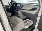 Thumbnail of 2016 Blizzard Pearl Toyota Sienna