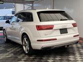Thumbnail of 2019 Glacier White Metallic Audi Q7