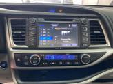 Thumbnail of 2014 Nautical Blue Metallic Toyota Highlander