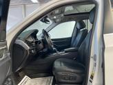 Thumbnail of 2016 Mineral White Metallic BMW X5