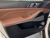 Thumbnail of 2021 Mineral White Metallic BMW X5