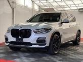 Thumbnail of 2021 Mineral White Metallic BMW X5