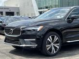 Thumbnail of 2023 Onyx Black Metallic Volvo XC60