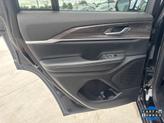 Thumbnail of 2024 Diamond Black Crystal Pearlcoat Jeep Grand Cherokee
