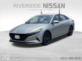 Photo of 2023 Shimmering Silver Hyundai ELANTRA