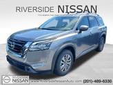 Photo of 2025 Gun Met Nissan Pathfinder