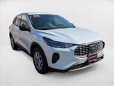 Thumbnail of 2023 Oxford White Ford Escape