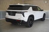 Thumbnail of 2024 Iridescent Pearl Tricoat Chevrolet Traverse