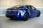 Thumbnail of 2020 Deep Blue Metallic Tesla Model S