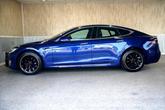 Thumbnail of 2020 Deep Blue Metallic Tesla Model S