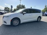 Thumbnail of 2023 Bright White Clearcoat Chrysler Pacifica