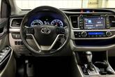 Thumbnail of 2019 Blizzard Pearl Toyota Highlander Hybrid