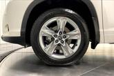 Thumbnail of 2019 Blizzard Pearl Toyota Highlander