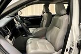 Thumbnail of 2019 Blizzard Pearl Toyota Highlander