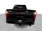 Thumbnail of 2025 Onyx Black GMC Sierra 2500