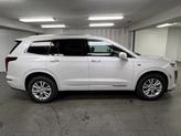 Thumbnail of 2025 Crystal White Tricoat Cadillac XT6