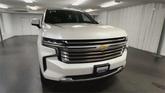 Thumbnail of 2023 Iridescent Pearl Tricoat Chevrolet Suburban