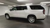 Thumbnail of 2023 Iridescent Pearl Tricoat Chevrolet Suburban