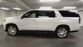 Thumbnail of 2023 Iridescent Pearl Tricoat Chevrolet Suburban