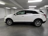 Thumbnail of 2022 Crystal White Tricoat Cadillac XT5