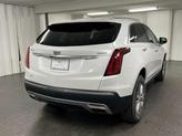 Thumbnail of 2022 Crystal White Tricoat Cadillac XT5