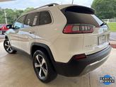 Thumbnail of 2021 Bright White Clearcoat Jeep Cherokee