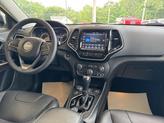 Thumbnail of 2021 Bright White Clearcoat Jeep Cherokee